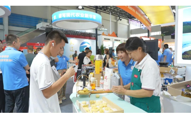 好水源孕育好大米 中国粮食交易大会辽宁营口大米受青睐